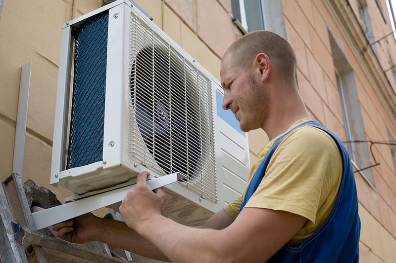 Five Things to Consider When Buying a New Home Air Conditioner